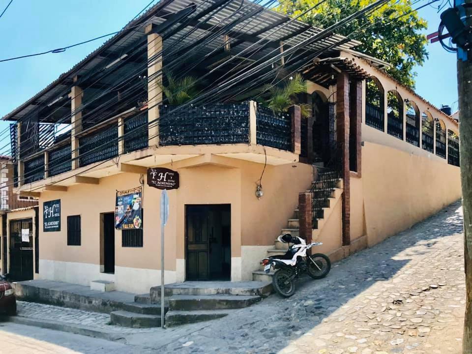 Hotel El Almendro Copan Bagian luar foto