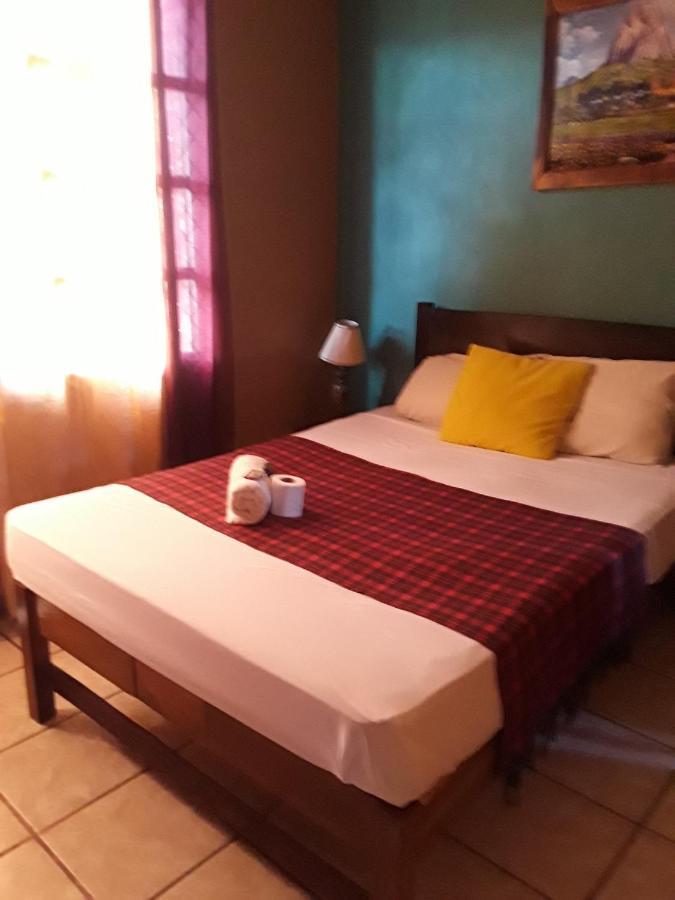 Hotel El Almendro Copan Bagian luar foto