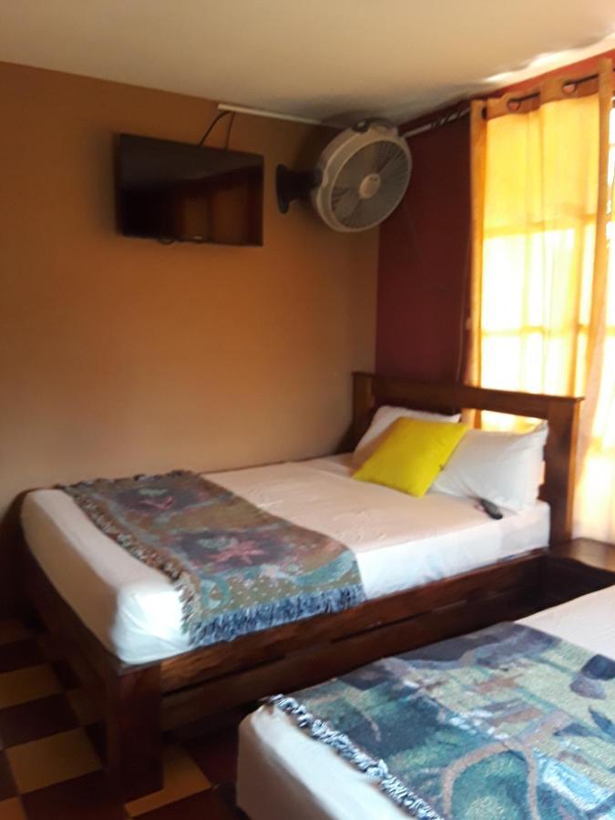 Hotel El Almendro Copan Bagian luar foto